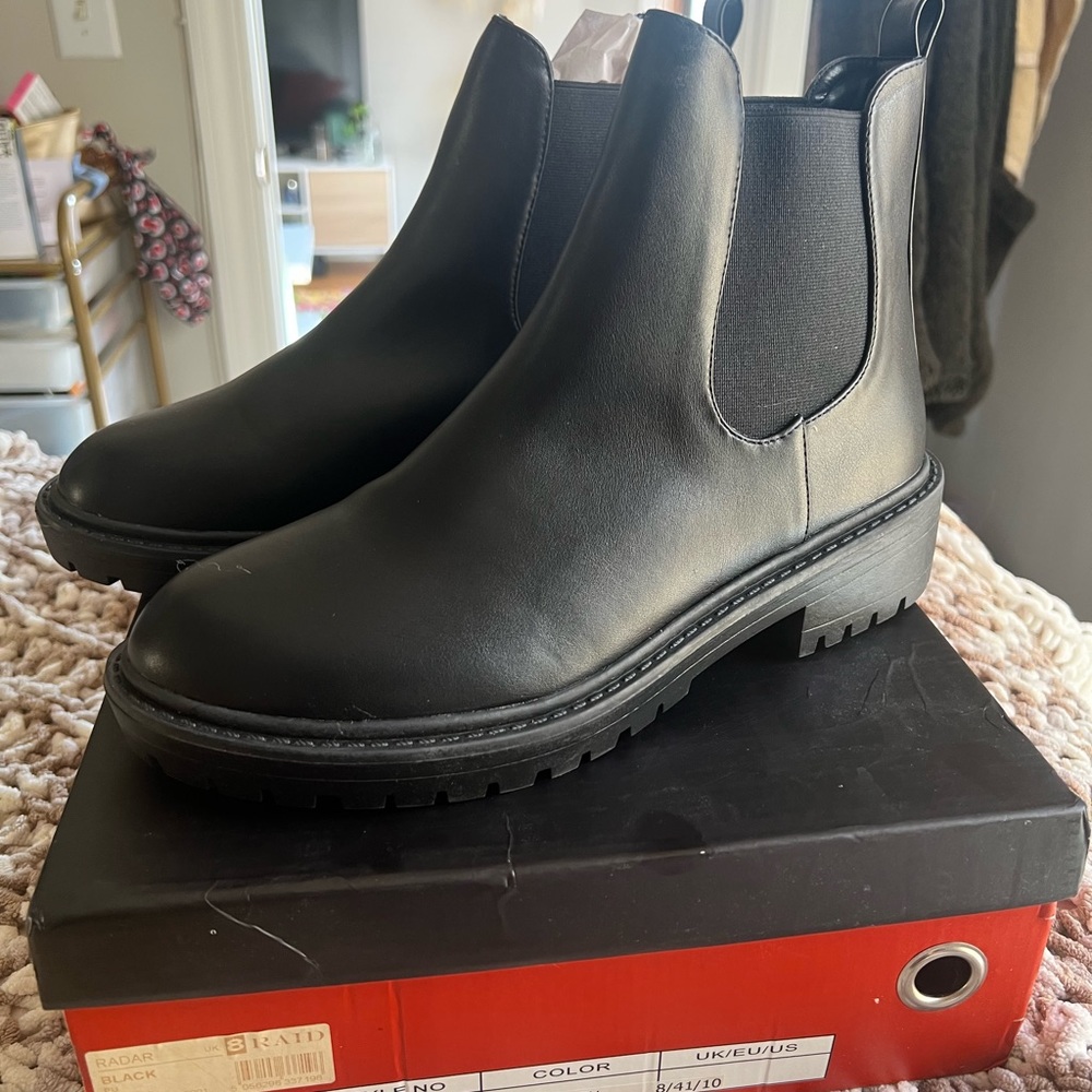 Women’s RAID boots